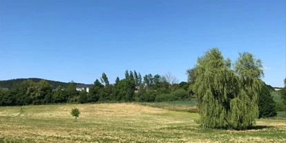 Reisemobilstellplatz - Art des Stellplatz: Sportstätte - Hagnau am Bodensee - weiter Blick ins Grüne - Plätzchen im Grünen 