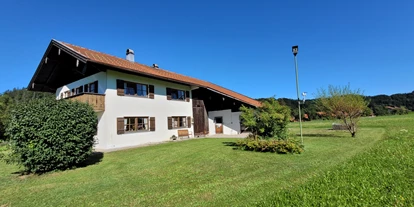 Motorhome parking space - öffentliche Verkehrsmittel - Aschau im Chiemgau - Trauntal Camping