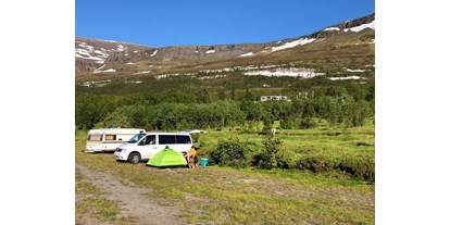 Reisemobilstellplatz - Art des Stellplatz: bei Gewässer - Finnmark - Bobil - telt - caravan - hytte - Du bestemmer! - Sandnes Fjord Camping