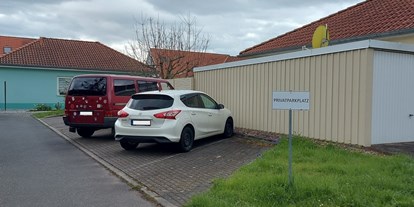 Motorhome parking space - Umgebungsschwerpunkt: Stadt - Sachsen-Anhalt Süd - Bild: Stadtmarketing Halle (Saale) GmbH - Ruhiger Stellplatz nahe des Hufeisensees