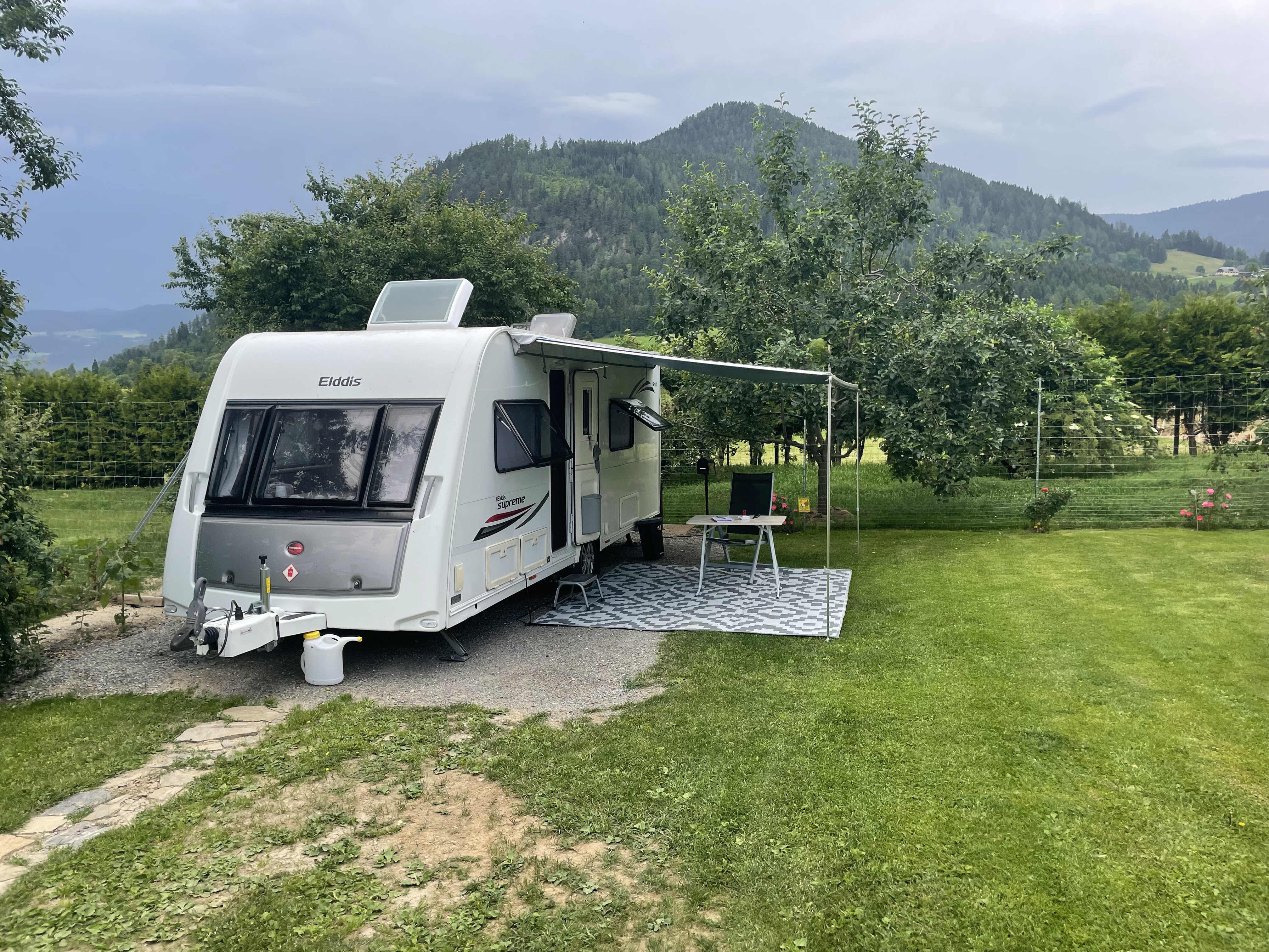 área de autocaravanas - Stellplatz am Genusshof Friesach