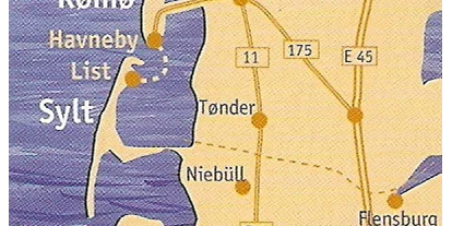 Motorhome parking space - Umgebungsschwerpunkt: Meer - Skærbæk Kommune - Anfahrt aus Niebüll über B 5 oder  Flensburg über A/7 /E45 nach
DK 6780 Skaerbaek -Sondernaes  Holmvej 18 - Reitstall- Nordseeküste .Landhaus Sondernaes ..Holmvej 18.. DK 6780 