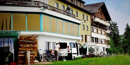 Reisemobilstellplatz - Umgebungsschwerpunkt: Berg - Flumserberg Tannenheim - Im Sommer - BikerCamping Flumserberg