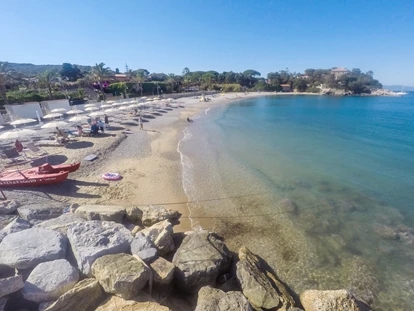 Reisemobilstellplatz - Umgebungsschwerpunkt: Strand - Lacona - Strandbäder - ELBADOC Camping Village