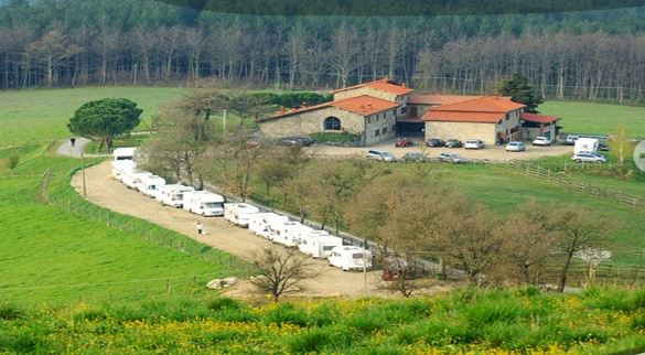 Wohnmobilstellplatz - Homepage http://www.lacollinadellestelle.it/ - Stellplatz La Collina delle Stelle