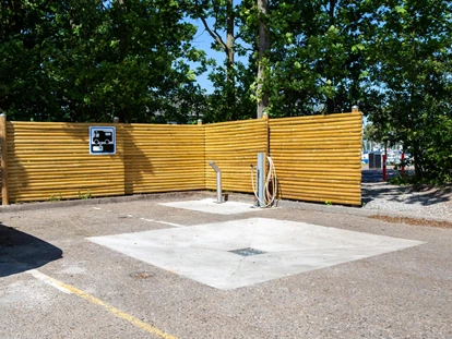 Plaza de aparcamiento para autocaravanas - Art des Stellplatz: ausgewiesener Parkplatz - Sydals - Sønderborg Lystbådehavn A.M.B.A.