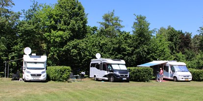 Motorhome parking space - Golf - Netherlands - Camperplaats / Wohnmobil stellplatz Heiderust - Venlo