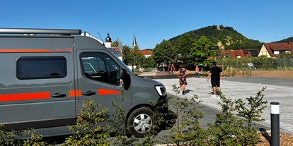 Reisemobilstellplatz - Königsberg in Bayern - 16 gut befestigte Stellplätze mit Stromversorgung - Regiostellplatz Zeil Am Tuchanger