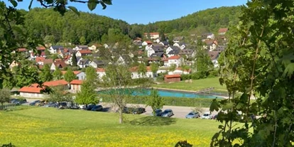 Plaza de aparcamiento para autocaravanas - Radweg - Ostbayern - Naturbad Königstein