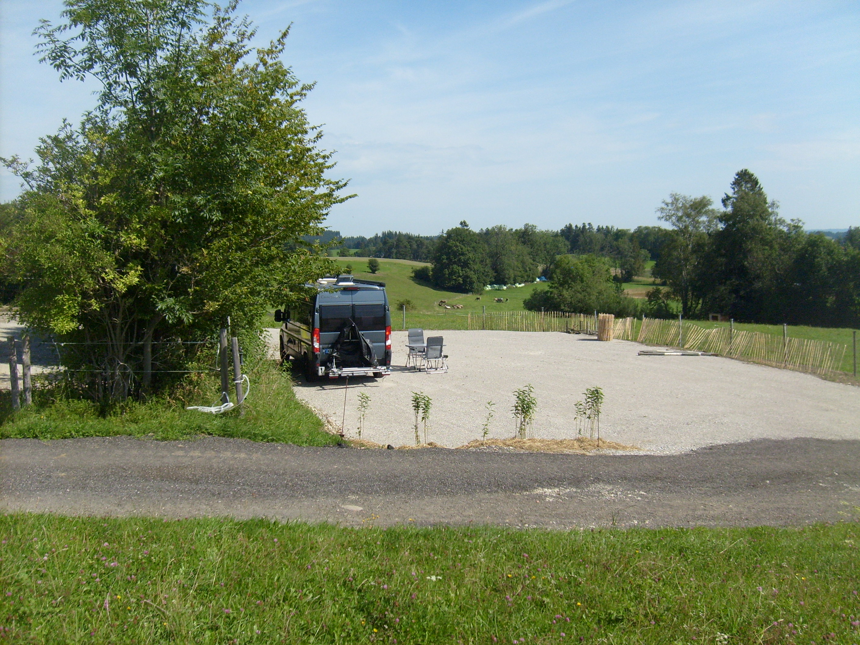 Motorhome parking ground - Stellplatz umgeben von Wiesen - Wohnmobilstellplatz Bergblick