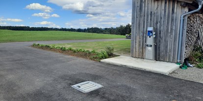 Motorhome parking space - Entsorgung Toilettenkassette - Waltenhofen - Ver- und Entsorgungsstation - Camping-Stellplatz auf dem Mockenhof
