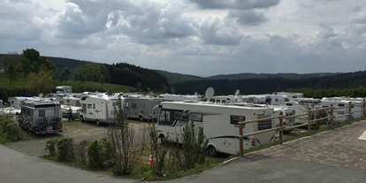 Place de parking pour camping-car - Skilift - Kirchhundem - Wohnmobilpark Winterberg