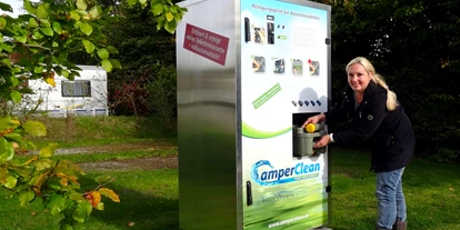 Reisemobilstellplatz - Entsorgung Toilettenkassette - Hamminkeln - CamperClean - Reinigungsautomat für Kassenttentoiletten ©Campingpark Kerstgenshof - Campingpark Kerstgenshof
