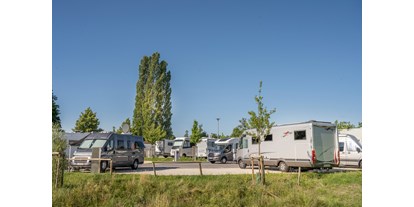 Motorhome parking space - öffentliche Verkehrsmittel - Region Bodensee - Reisemobilhafen in Überlingen