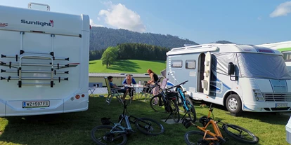 Place de parking pour camping-car - öffentliche Verkehrsmittel - Oststeiermark - Stellplatz  HarrerHill