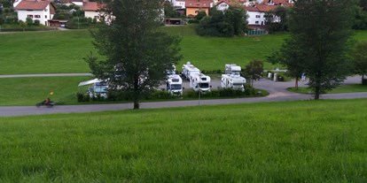 Motorhome parking space - Grünkraut - Wohnmobilstellplatz am Waldsee
