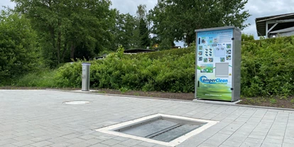 Reisemobilstellplatz - Art des Stellplatz: bei Hotel - Ostbayern - Dumping Station: Grauwasser Schacht, Frischwasser Säule, CamperClean - NaturCamp Steinwald