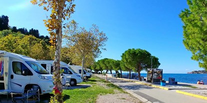 Reisemobilstellplatz - WLAN: am ganzen Platz vorhanden - Trieste - Campingplatz Lucija***