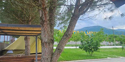 Parkeerplaats voor camper - Perama - Ioannina Camping Glamping