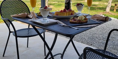 RV park - Stromanschluss - Catalonia - Desayuno con productos de la zona (opcional) - Relax and enjoy ample space and tranquility among organic olive trees