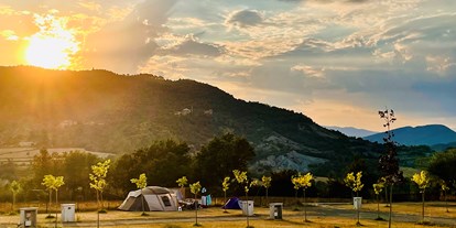 Reisemobilstellplatz - Wintercamping - Aragonien - Sunset - ECOCAMPING RURAL VALLE DE LA FUEVA