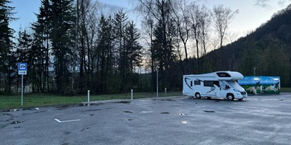 Motorhome parking space - Wintercamping - Oberbayern - Wohnmobilstellplatz "Alte Bergehalde"