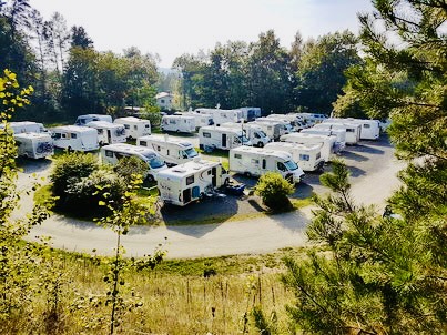 Wohnmobilstellplatz - Reisemobilhafen Sellin - Ostseestrand 400m