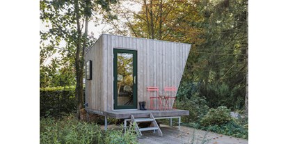 Motorhome parking space - Duschen - Lärz - Mietunterkunft Tiny House - Ahoi Camp Canow