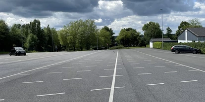 Plaza de aparcamiento para autocaravanas - Dormagen - Wohnmobilplatz Sirius Businesspark 