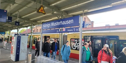 Reisemobilstellplatz - öffentliche Verkehrsmittel - Baruth/Mark - S- u. Regionalbahnhof in 3 Gehminuten - bewachter Premium Wohnmobilstellplatz am S-Bahnhof Königs Wusterhausen b. Berlin