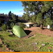 Espacio de estacionamiento para vehículos recreativos - Camping Centro de Naturaleza La Rosa