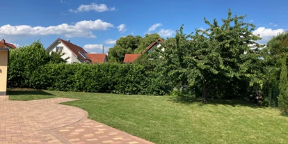 Motorhome parking space - Siebeldingen - Wohnmobilstellplatz Wein- und Sekthaus Schreieck in Maikammer