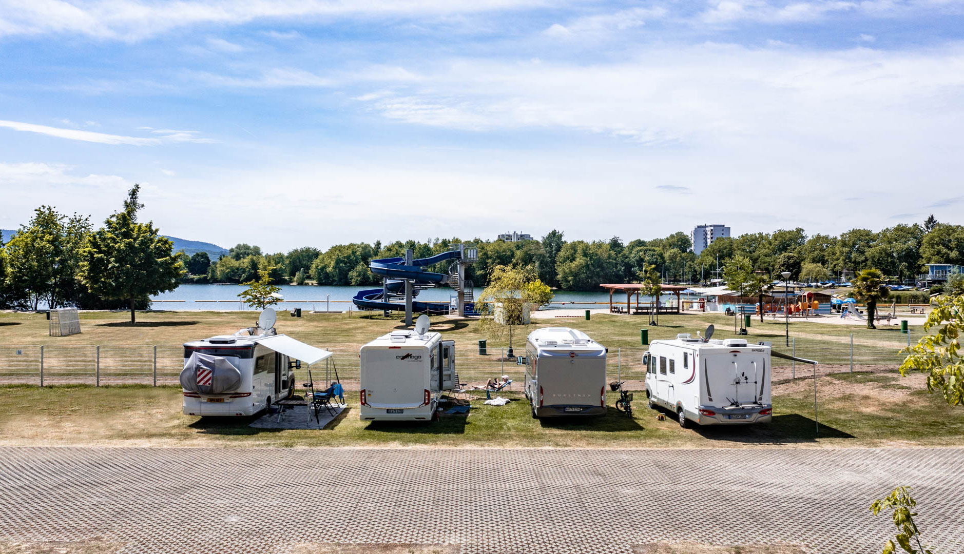 Wohnmobilstellplatz - Wohnmobilstellplatz Am Strandbad Gifiz Offenburg