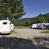 Espacio de estacionamiento para vehículos recreativos - Der Wohnmobilstellplatz - Camping Bankenhof Hinterzarten am Titisee