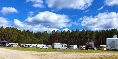 Motorhome parking space - Wintercamping - Wesenberg (Mecklenburgische Seenplatte) - Stellplätze  - Camping Am Kluger See