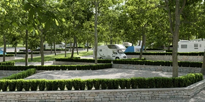 Parkeerplaats voor camper - Vrsar - Banki Green Istrian Village***