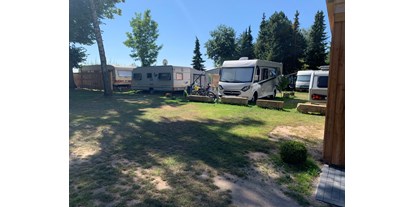 Motorhome parking space - Wohnwagen erlaubt - Luigis Campingplatz Nonnevitz 