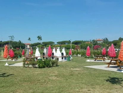 Plaza de aparcamiento para autocaravanas - Umgebungsschwerpunkt: Meer - Adria - Camping Adria Riccione - Camping Adria Riccione