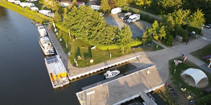 Plaza de aparcamiento para autocaravanas - Angelmöglichkeit - Per Drone einmal aus anderer Perspektive - Caravan-Anklam