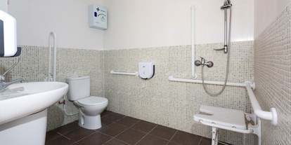 Motorhome parking space - Entsorgung Toilettenkassette - Costa Blanca - behindertengerechtes Badezimmer - Paraíso Camper 