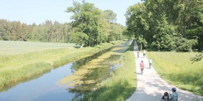 Reisemobilstellplatz - Umgebungsschwerpunkt: Fluss - PLZ 91207 (Deutschland) - Radweg am Fünf Flüsse Radweg - Camping in Berg