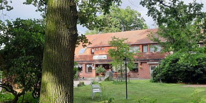 Reisemobilstellplatz - Umgebungsschwerpunkt: am Land - Lüneburger Heide - Gasthaus-Pension "Im Rehwinkel" - Campingplatz "Im Rehwinkel"