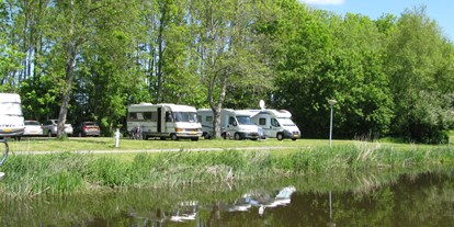 Motorhome parking space - SUP Möglichkeit - Lauwersoog - Haven Hunzegat