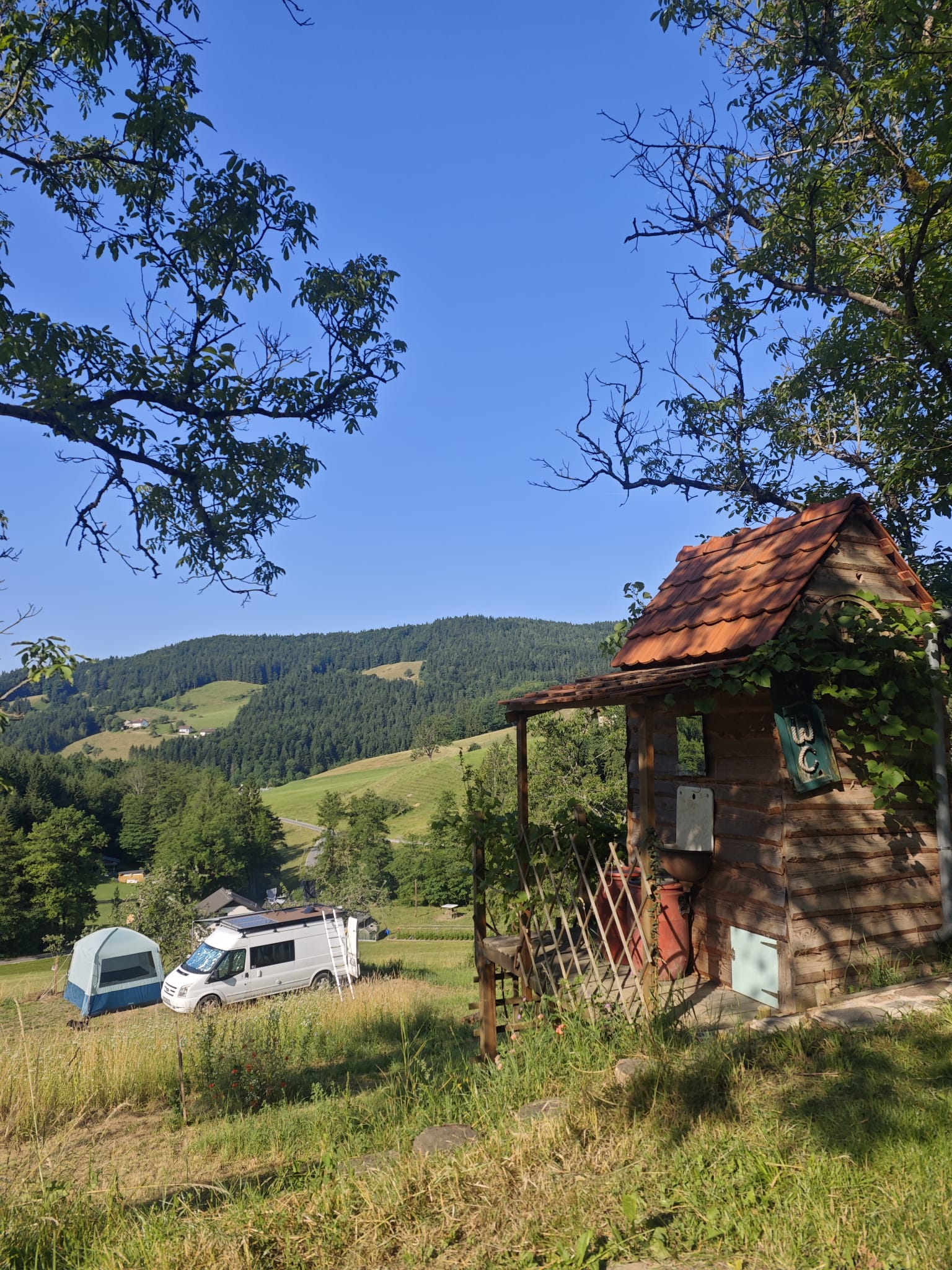 Wohnmobilstellplatz - Umgeben von Natur mit Ausblick