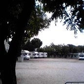 Parkeerplaats voor campers - Homepage http://www.pratosmeraldo.com - Prato Smeraldo