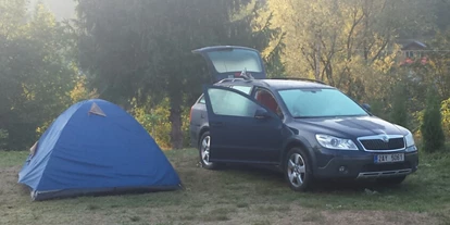 Plaza de aparcamiento para autocaravanas - Badestrand - bosniaherzegovina - Tent camping - Stellplatz am Camp San