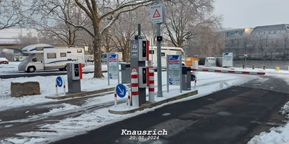 Plaza de aparcamiento para autocaravanas - Kreuzwertheim - P1, unter der Friedensbrücke