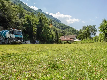 Plaza de aparcamiento para autocaravanas - Umgebungsschwerpunkt: am Land - Trentino-Tirol del Sur - Pizzeria Nussbaumer