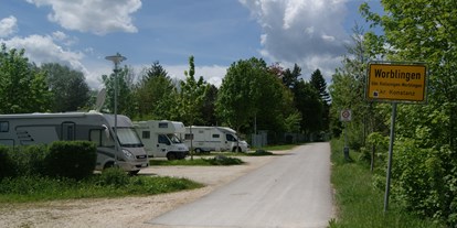 Motorhome parking space - Umgebungsschwerpunkt: See - Basadingen - Wohnmobilstellplatz beim Naturbad Aachtal