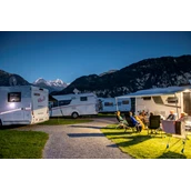 Espacio de estacionamiento para vehículos recreativos - Abendstimmung mit Sicht auf Eiger und Mönch - Camping Hobby 3